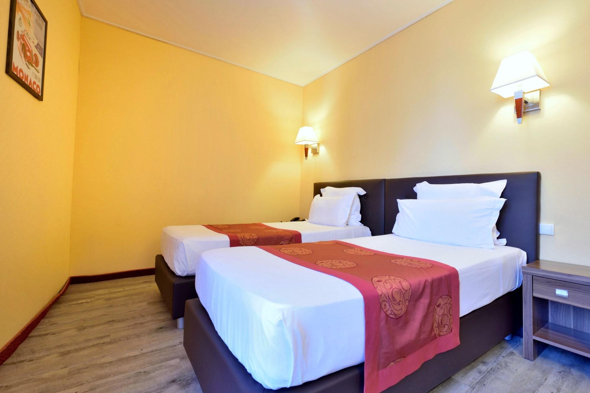 Hotel Capitole Beausoleil Ngoại thất bức ảnh